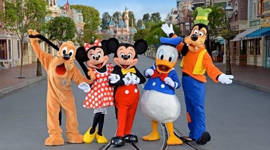 Disneyland csoportosan, párizsi városnézéssel 2024 március - Dream Castle