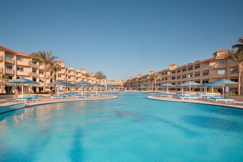 Hurghada utazás Amwaj Beach Club Abu Soma