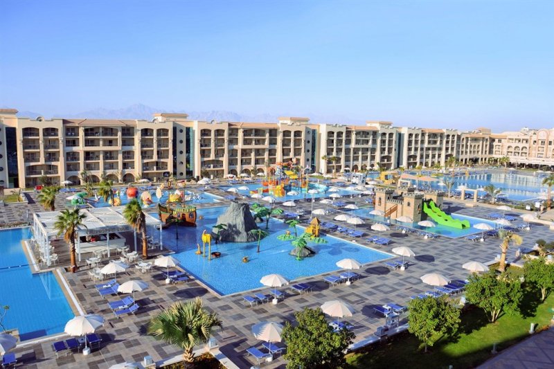 Hurghada utazás Pickalbatros Albatros White Beach