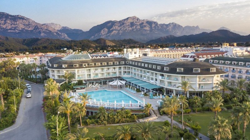 Kemer utazás Zena Resort Hotel