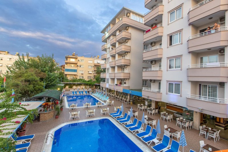 Alanya utazás Bonapart Sealine Suit Hotel