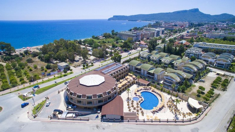 Kemer utazás Elamir Resort Hotel