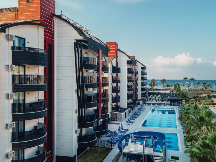 Alanya utazás Grand Uysal Beach & Spa