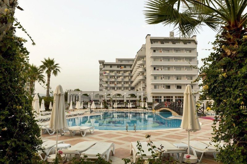 Alanya utazás Holiday Garden Resort