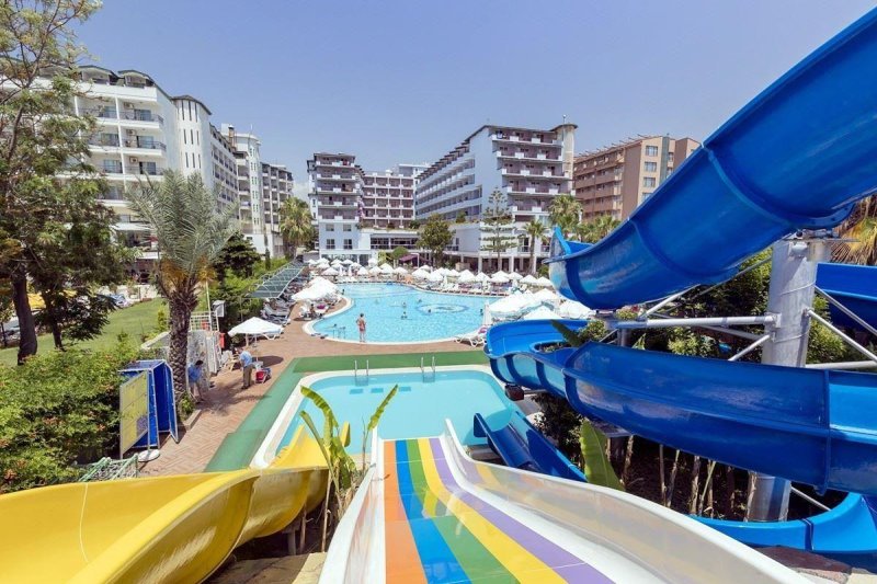 Alanya utazás Holiday Park Resort