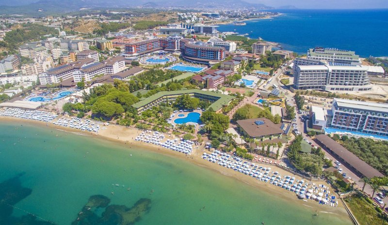 Alanya utazás Lonicera World Hotel