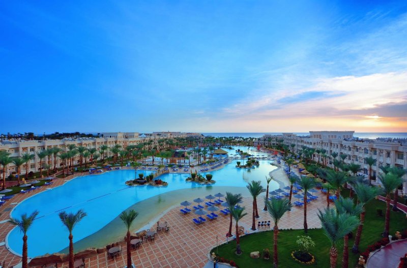 Hurghada utazás Pickalbatros Palace Resort