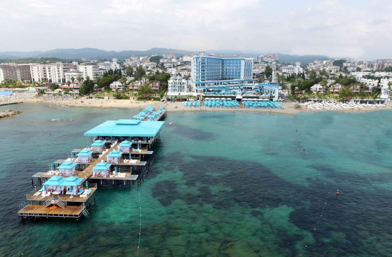 Alanya utazás Granada Luxury Beach