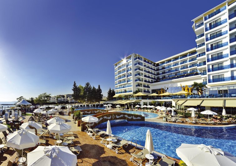 Alanya utazás Azura Deluxe Avsallar