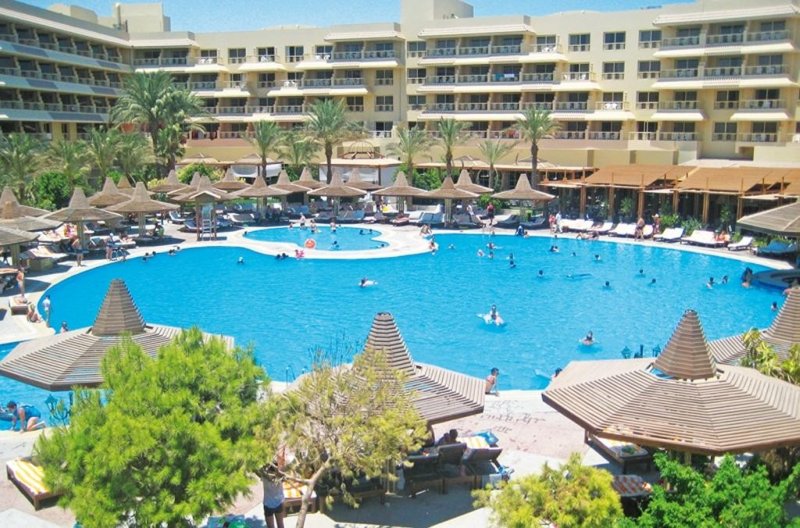 Hurghada utazás Sindbad Club