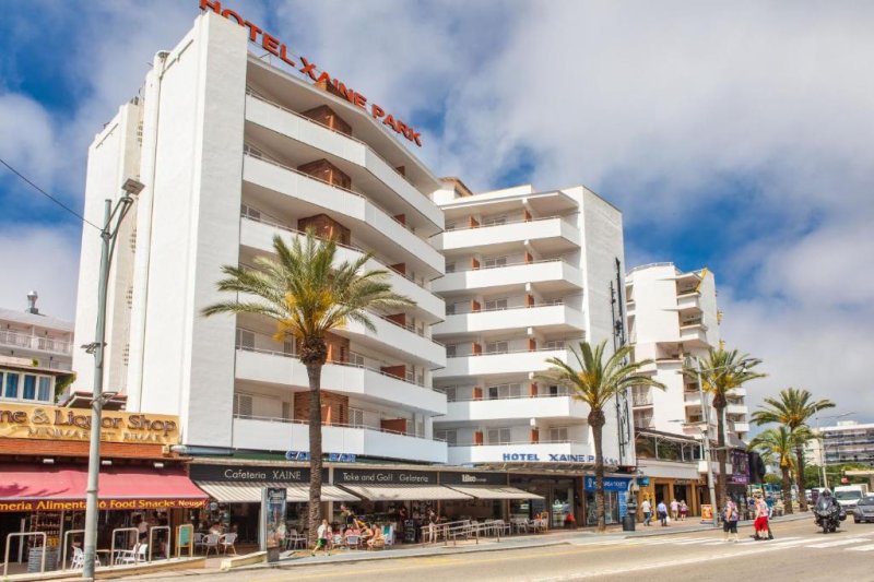 Costa Brava Lloret de Mar utazás Hotel Xaine Park