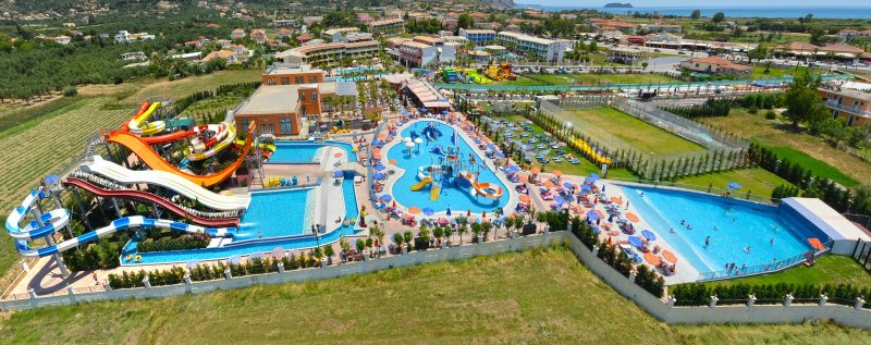 Zakynthos utazás Caretta Beach Resort & Waterpark