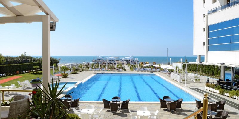 Durres utazás Hotel Bleart