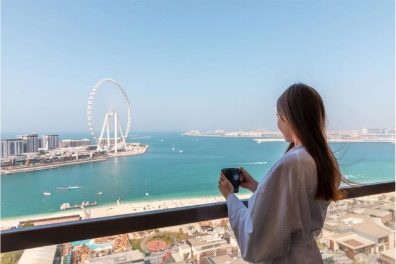 Dubai utazás Amwaj Rotana JBR